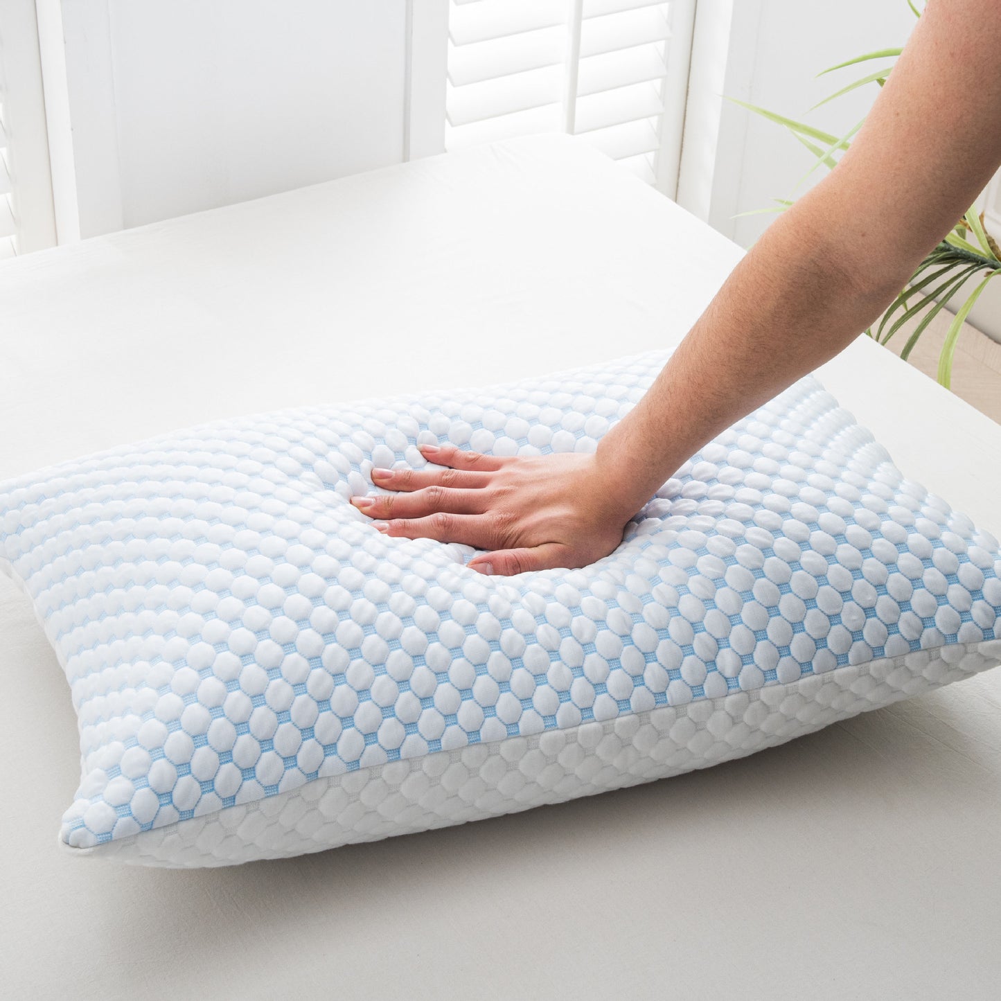 Lunara pillow
